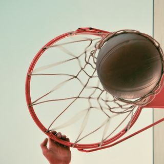 Una palestra per due: la ripresa della scuola potrebbe tagliare fuori le piccole società sportive torinesi