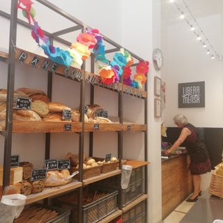 &quot;Regalo il pane, ma d'estate non trovo nessuna associazione che venga a prenderlo gratis&quot;