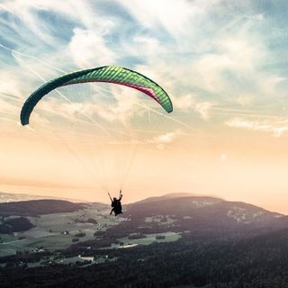 Esperienze di volo: il parapendio a Torino con Liveinup