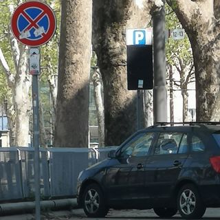 parcheggio a pagamento oscurato