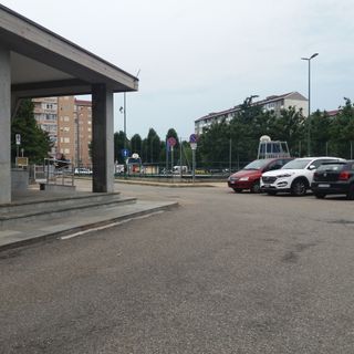 “Troppe auto per le funzioni religiose”: arriva il disco orario alla parrocchia di via Negarville