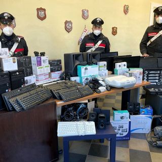 pc recuperati dai carabinieri