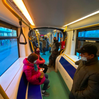 Nel primo giorno di zona rossa, a Torino dal 20 al 35% passeggeri sui mezzi pubblici