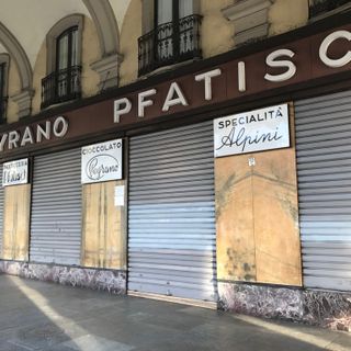 Il cioccolato Peyrano si… scioglie: chiuso il negozio di Corso Vittorio a Torino