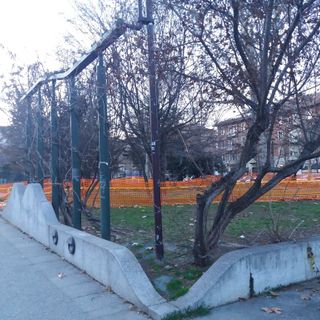 Piazza Galimberti, riqualifica quasi conclusa. Ma quale futuro per l'ex bocciofila?