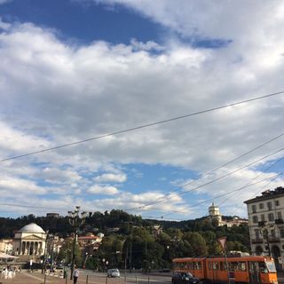 Torino ospita in piazza Vittorio Veneto i veicoli elettrici per un futuro ecologico