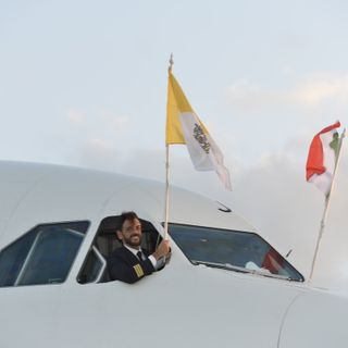 Un pilota di Torino sul volo papale di oggi per il Mozambico