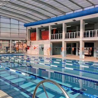 piscina al coperto