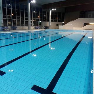 Torino, senza mare ma con le piscine: gli orari estivi della Circoscrizione 2