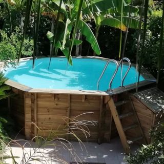 Perché scegliere una piscina fuori terra per vivere un’estate all’insegna del divertimento