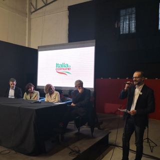 A Torino Pizzarotti a sostegno di Chiamparino, dall'Asti-Cuneo al sì Tav