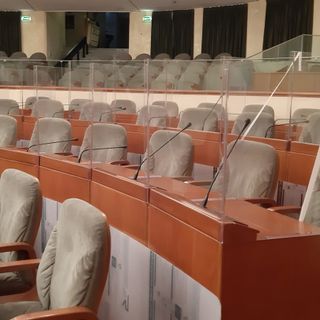 Il Consiglio regionale torna in presenza. E i consiglieri fanno i tamponi in autonomia