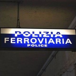 Condannato al carcere, rintracciato a bordo di un treno tra Torino e Chivasso Condannato al carcere, rintracciato a bordo di un treno tra Torino e Chivasso