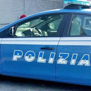 auto della polizia