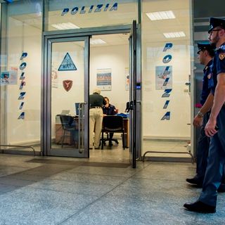 44 mila persone identificate, 18 arrestate e 140 indagate: il bilancio dei controlli della Polizia nelle stazioni del Piemonte nel periodo estivo