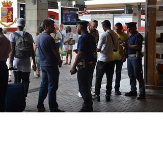Operazione &quot;Summer Clean Station&quot; della Polizia Ferroviaria di Torino Porta Nuova (FOTO e VIDEO)