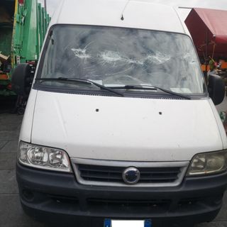 I vigili fermano e arrestano in via del Carmine un topo d'auto