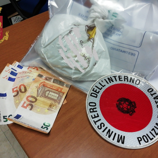 Transazione di droga &quot;live&quot; in corso Regina Margherita: polizia arresta pusher