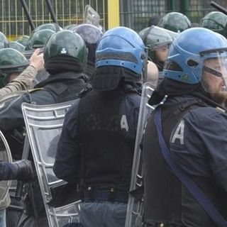 Derby, 18 daspo e 8 denunce ai tifosi per gli scontri prima della partita di dicembre