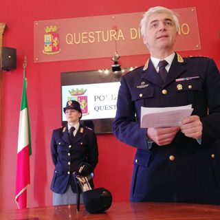 Minorenni si prostituivano nei night club del torinese per 130 euro: quattro arresti