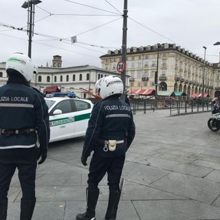 Coronavirus, il progetto per riaprire in sicurezza Porta Palazzo: transenne, controlli e no mercato al sabato