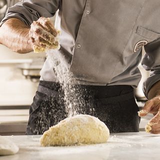 Pranzo a Mille, oggi l'iniziativa benefica del Banco Alimentare: partecipa anche l'arcivescovo Nosiglia