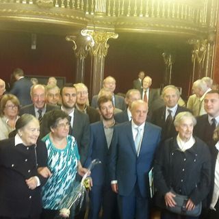 Una vita spesa per gli altri: il Comune premia 15 nonni (Guarda la Fotogallery)