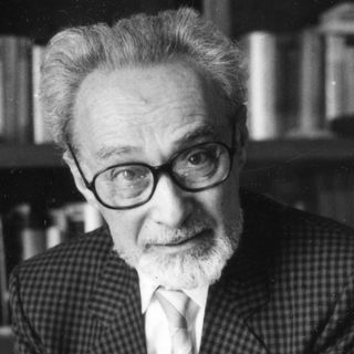 Primo Levi nella sua casa, metà anni Ottanta