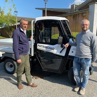 Settimo rinnova il parco mezzi del Comune, arrivano i veicoli elettrici