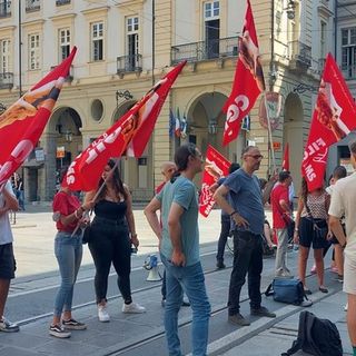 Torino, presidio davanti a Palazzo Civico per il diritto alla casa