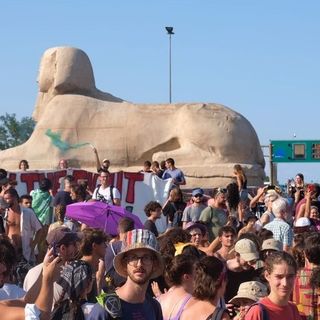 Climate Social Camp, gli attivisti per l'ambiente occupano l'imbocco dell'autostrada per Milano [FOTO E VIDEO]
