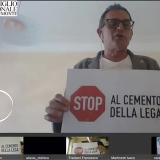 Martinetti e il gruppo regionale del M5S: "Riparti Piemonte è solo una colata di cemento" Martinetti e il gruppo regionale del M5S: "Riparti Piemonte è solo una colata di cemento"