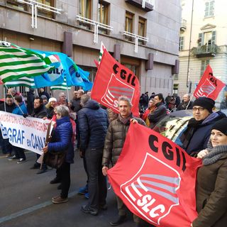 I lavoratori della Elcograf di Borgaro in sciopero: &quot;Il nostro futuro è a rischio&quot;