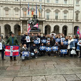 Flash mob della Lega contro il velo e gli sportelli anti-islamofobia