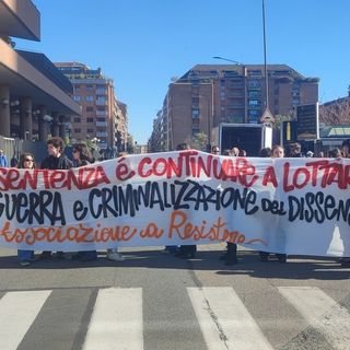 Presidio al tribunale aspettando la sentenza del processo ad Askatasuna