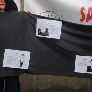 Piobesi si schiera con Gaza e riempie le strade di lenzuoli bianchi