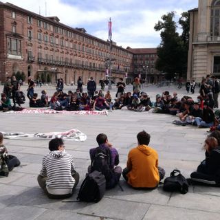 Studenti, professori, no TAV e Fridays for future: Torino riscopre la protesta di piazza [VIDEO]
