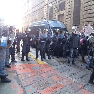 Tre le persone denunciate dopo la manifestazione studentesca a Torino