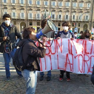 Studenti in piazza contro Lamorgese: &quot;Nessun infiltrato, dimettiti&quot;