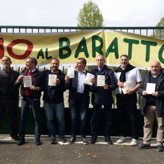 Torino, proteste contro il “suk” a Vanchiglietta