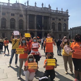 Sotto la Regione la disperazione dei lavoratori del turismo: “Senza aiuti non sopravviveremo” [FOTO e VIDEO]