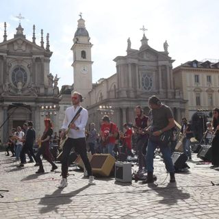 Il video degli Eurovision in piazza San Carlo