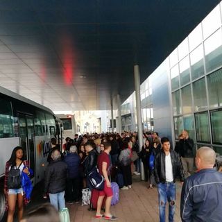 Deraglia treno sulla Savona-Torino, primi disagi con i pullman sostitutivi tra Mondovì e Fossano