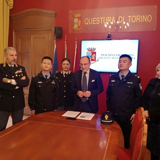 Alleanza Italia-Cina per la sicurezza: tornano i pattugliamenti congiunti. Per la prima volta anche a Torino Alleanza Italia-Cina per la sicurezza: tornano i pattugliamenti congiunti. Per la prima volta anche a Torino