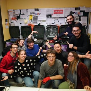 L'Università di Torino si laurea (con lode) nella raccolta differenziata di prodotti elettronici, pile, plastica e sughero [FOTO]