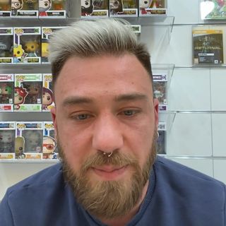 Fermato in monopattino sul marciapiede, trentenne denuncia: &quot;I vigili mi hanno chiamato 'sfigato' e 'ricchione'&quot; [VIDEO]