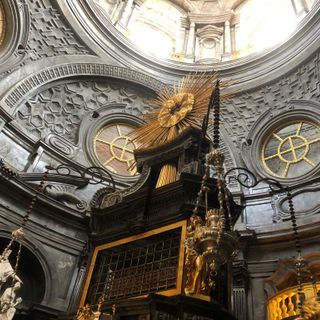 La Raggiera torna a illuminare la Cappella della Sindone