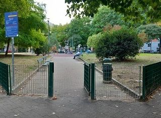 Sistemate le recinzioni ai giardini Buscalioni e Toti