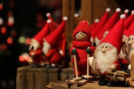 Il Natale a Perosa Argentina è fatto di teatri di carta e di presenze nel bosco