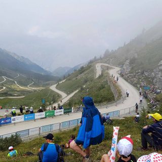 ciclisti in gara